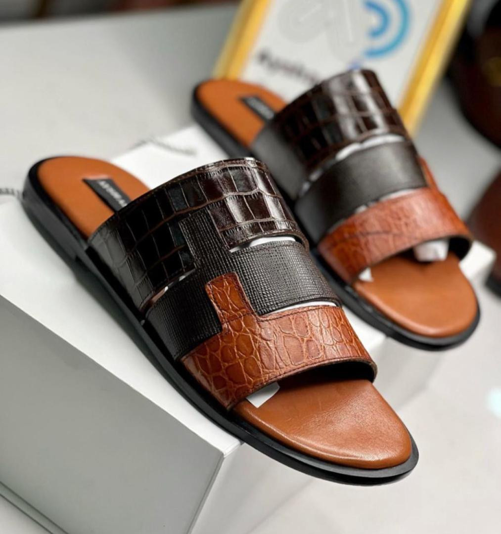 Men's foot wears